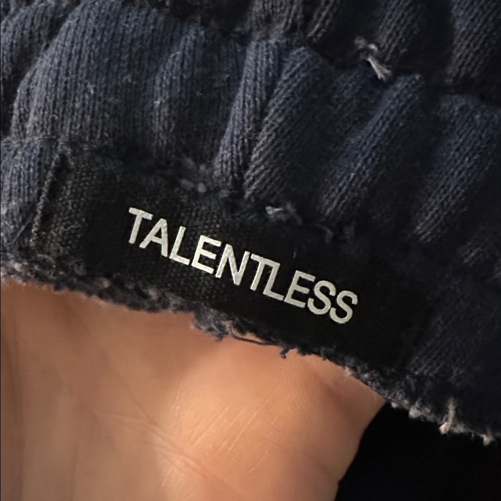 Talentless Sweat - Picture 4 of 5